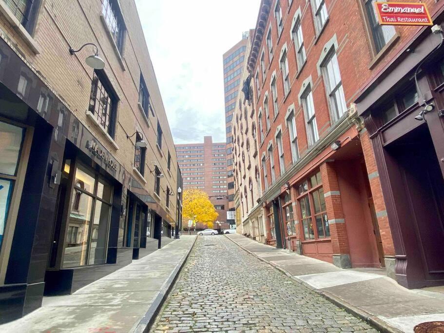 Downtown Albany 2 Bedroom + Workstation @ The Mark Kültér fotó