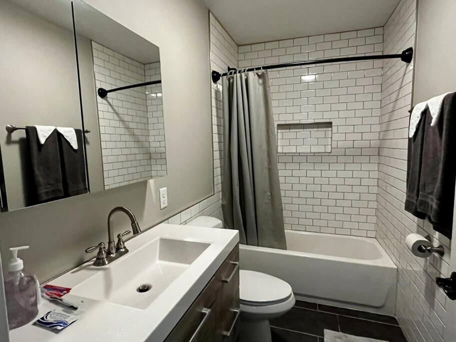 Downtown Albany 2 Bedroom + Workstation @ The Mark Kültér fotó