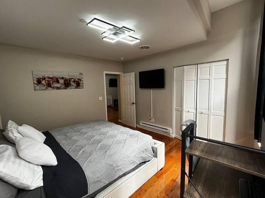 Downtown Albany 2 Bedroom + Workstation @ The Mark Kültér fotó