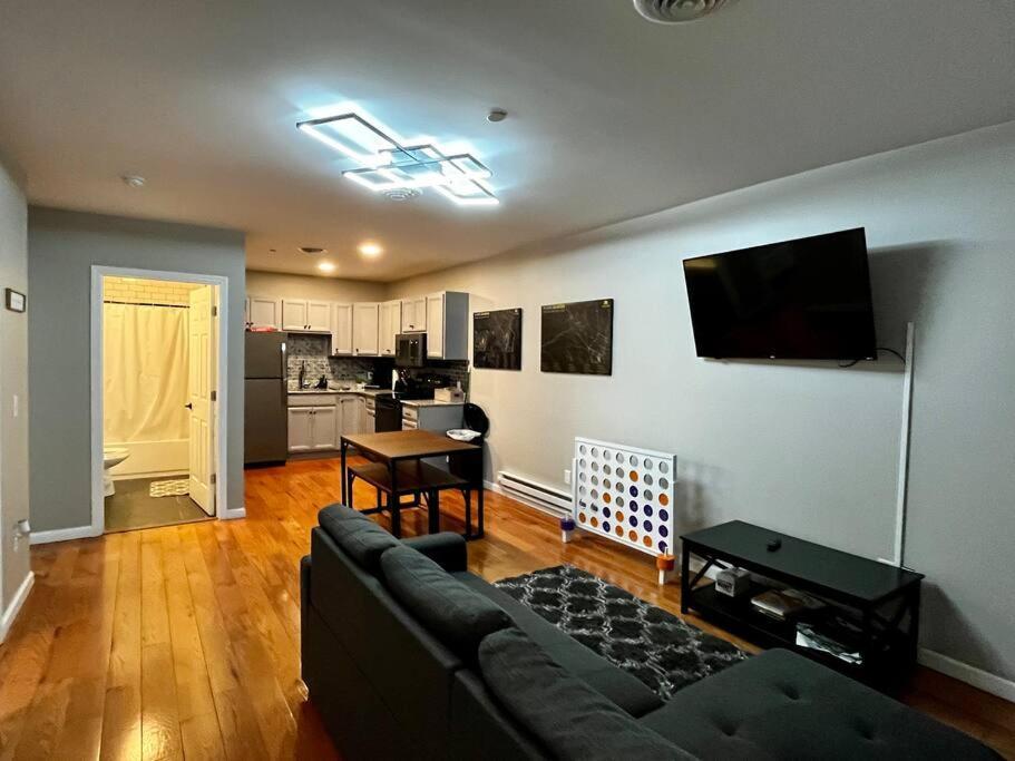 Downtown Albany 2 Bedroom + Workstation @ The Mark Kültér fotó